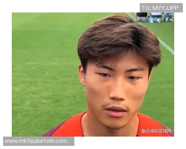 球迷怒斥谢文能表现糟糕呼吁其转型为网络红人 球迷怒斥谢文能表现糟糕呼吁其转型为网络红人