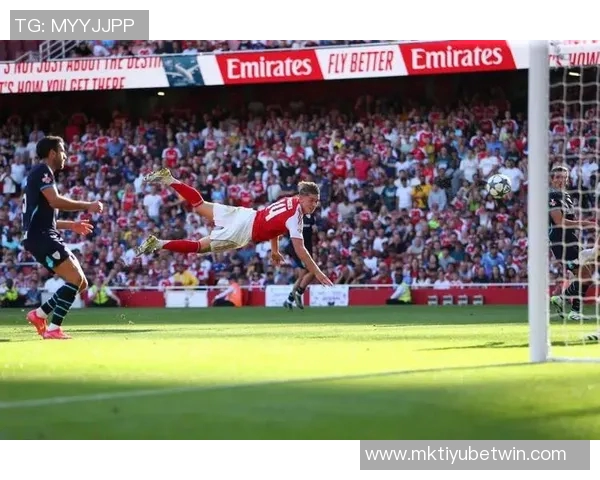 恩里克赞英超水平高阿森纳实力强劲领跑联赛与欧冠