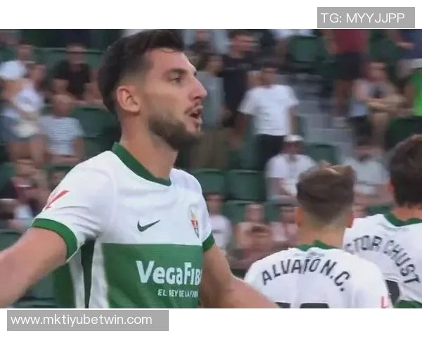 西媒报道皇马寻求创造力中场埃尔切新星门多萨成潜在目标